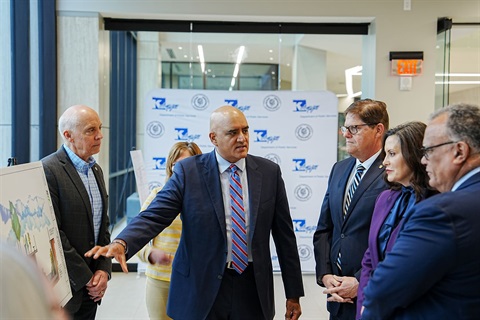 Mayor Anderson, City Manager Jim Ritsema, Governor Gretchen Whitmer, WMU President Edward Montgomery, and FHWA Administrator Shailen Bhatt in Kalamazoo